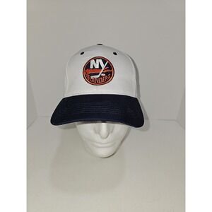 Vintage New York Islanders Official NHL Hat Dime‎ White